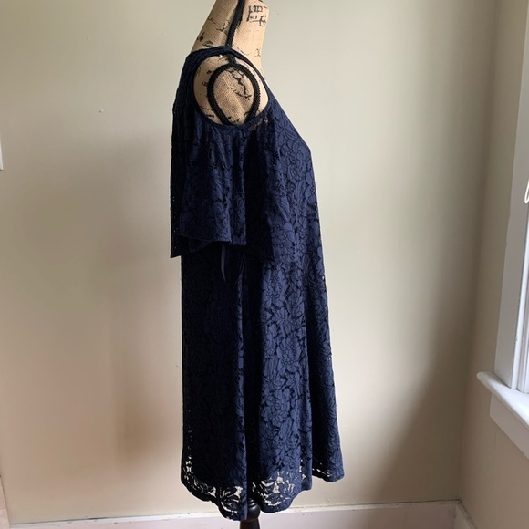 Nanette Lapore blue lace cold shoulder dress 4 - Picture 3 of 13